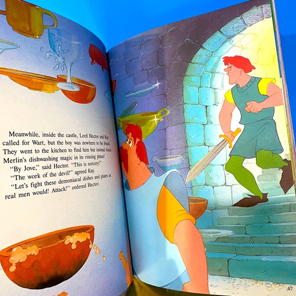WALT DISNEY NWT VTG 1987 THE SWORD IN THE STONE HARDCOVER COLLECTIBLE BOOK 95p. - Picture 6 of 13